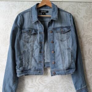 JOUJOU Light Wash Cropped Denim Trucker Jacket Size M